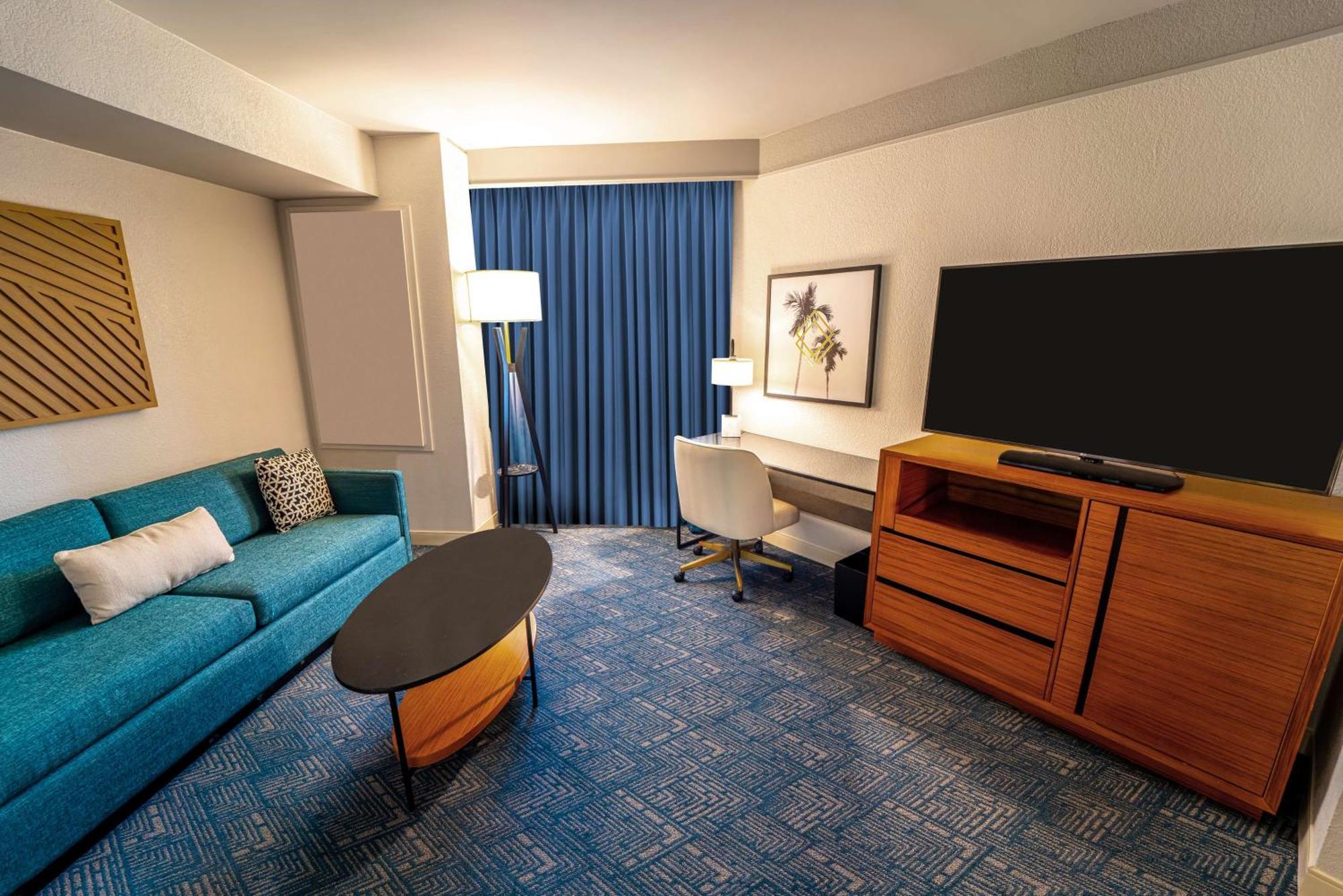 Hotel Doubletree By Hilton Tampa Rocky Point Waterfront Esterno foto